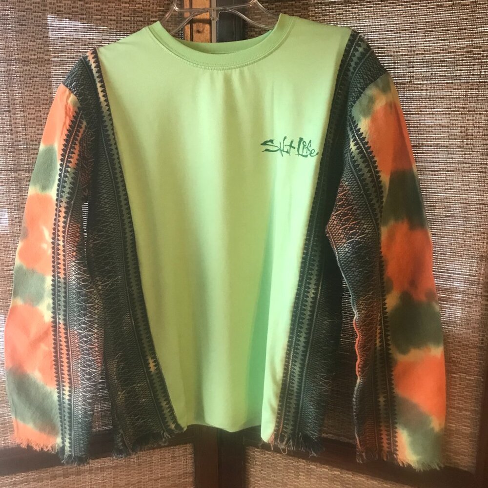 Reworked Beachy Tee Shirt, Upcycled Ocean Graphic Sweatshirt Size XS to Small - Picture 10 of 13